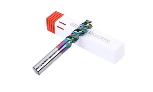 Fachtóirí a bhfuil Tionchar acu ar Airíonna agus Feidhmchláir Gearrthóirí Mui...